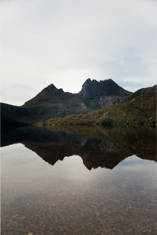 Cradle Mountain reflected in the still water of Dove Lake, Tasmania